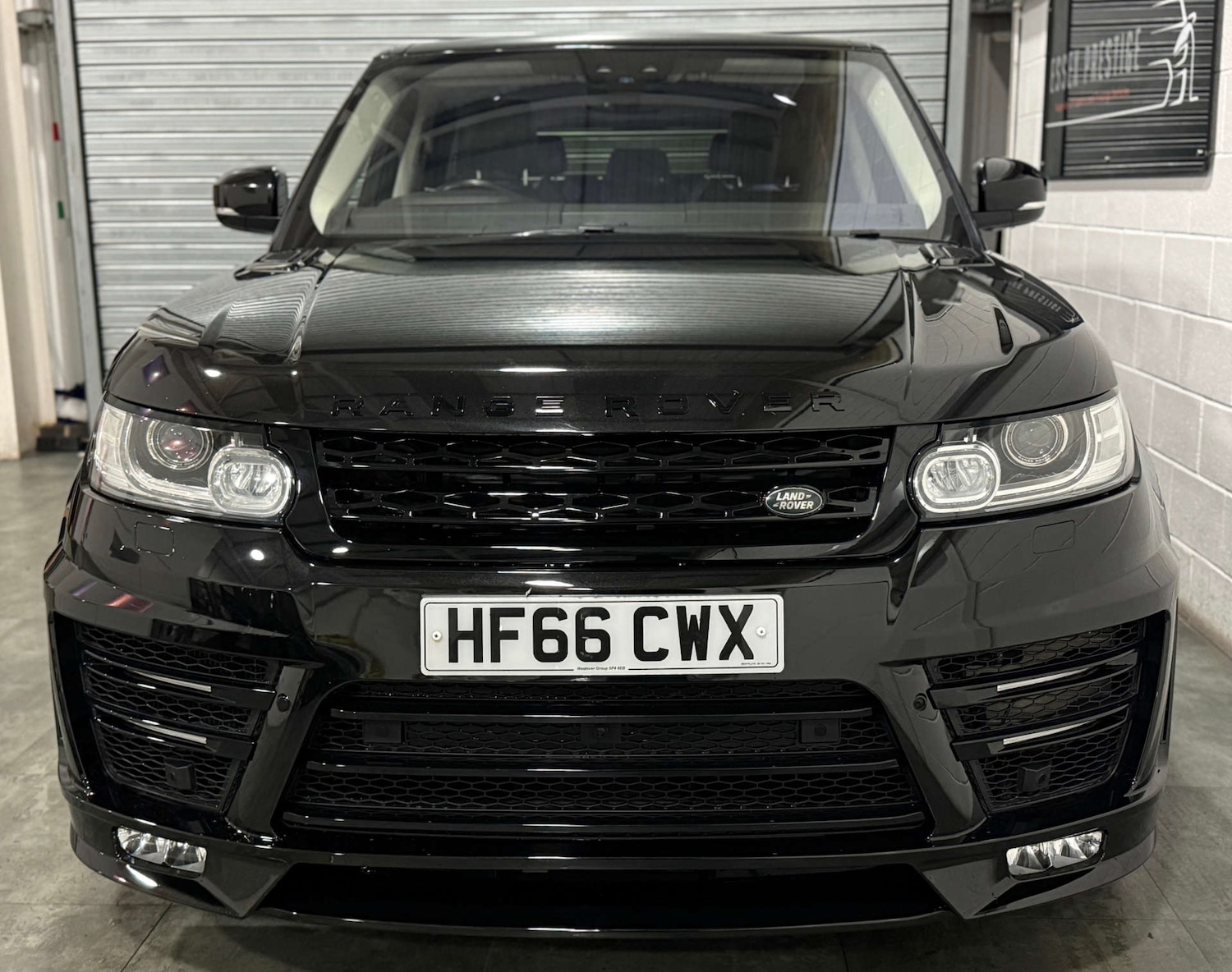 Used Land Rover Range Rover Sport 2017 for sale - 76536935: Photo 2