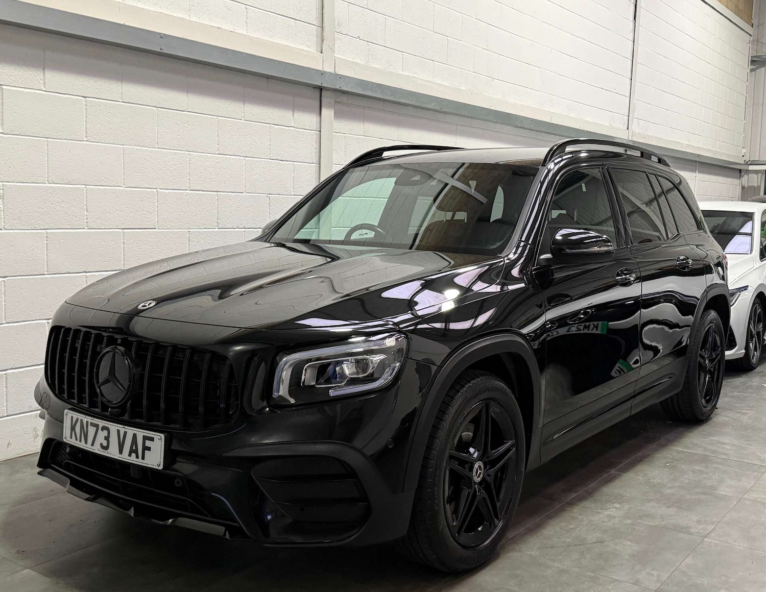 Used Mercedes-Benz GLB 2023 for sale - 77850648: Photo 3