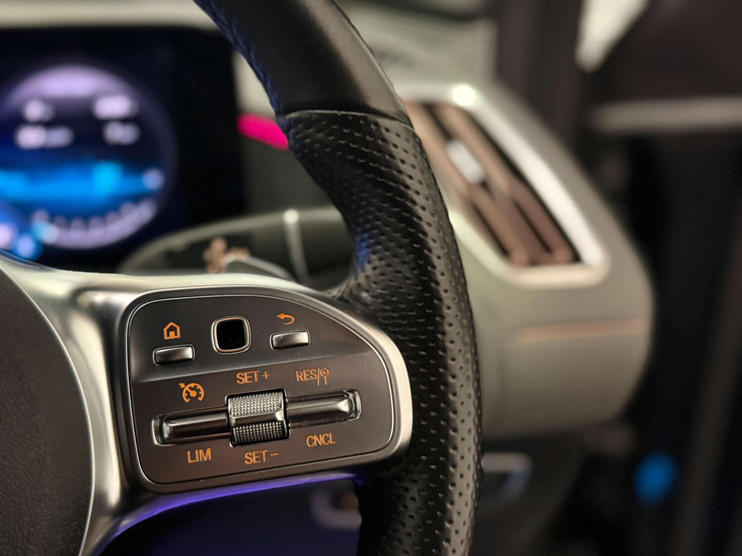 Used Mercedes-Benz EQC 2020 for sale - 78016560: Photo 20