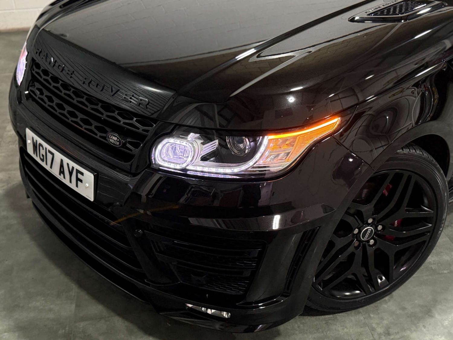 Used Land Rover Range Rover Sport 2017 for sale - 76829879: Photo 11