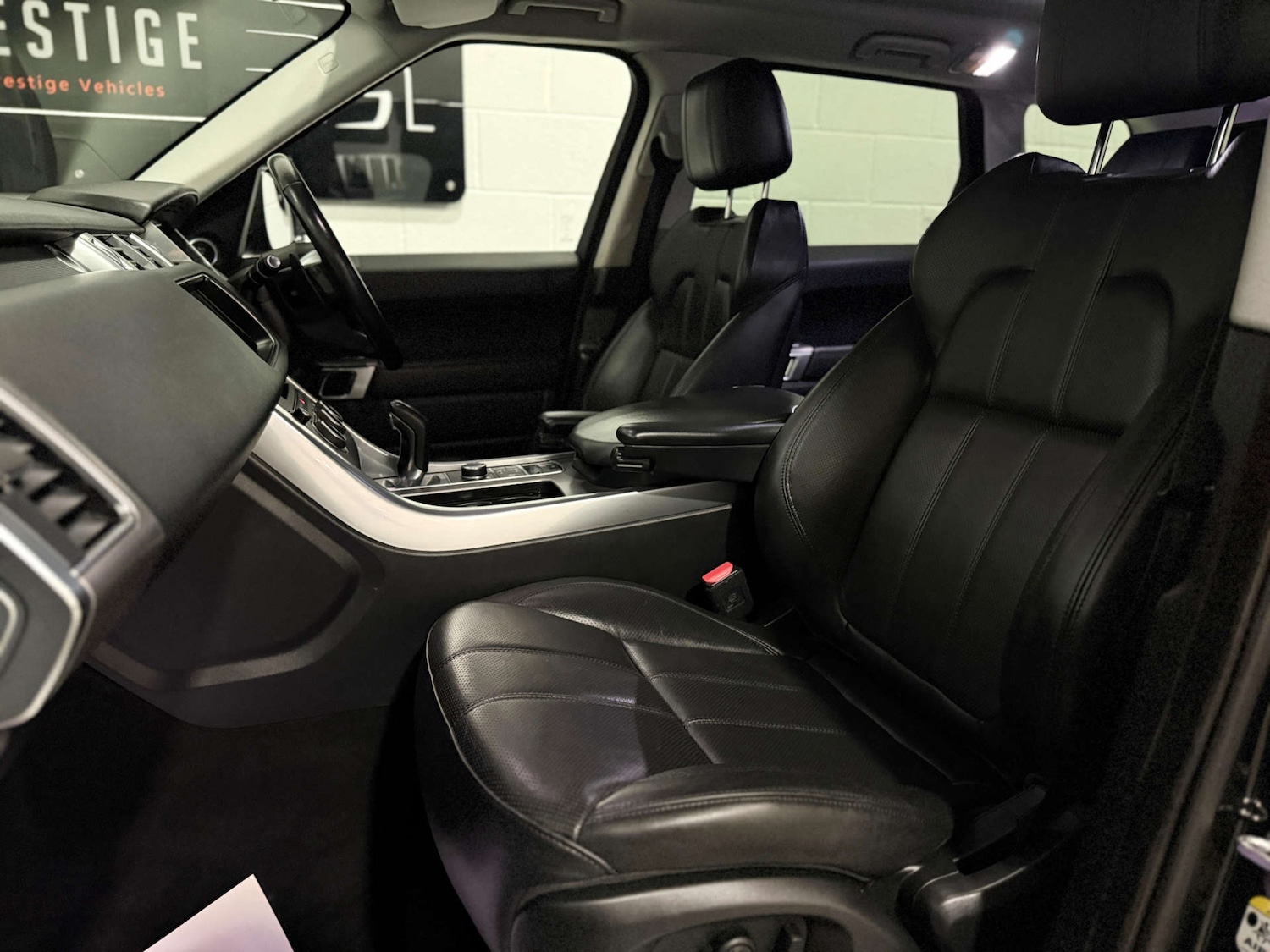 Used Land Rover Range Rover Sport 2017 for sale - 76829879: Photo 18