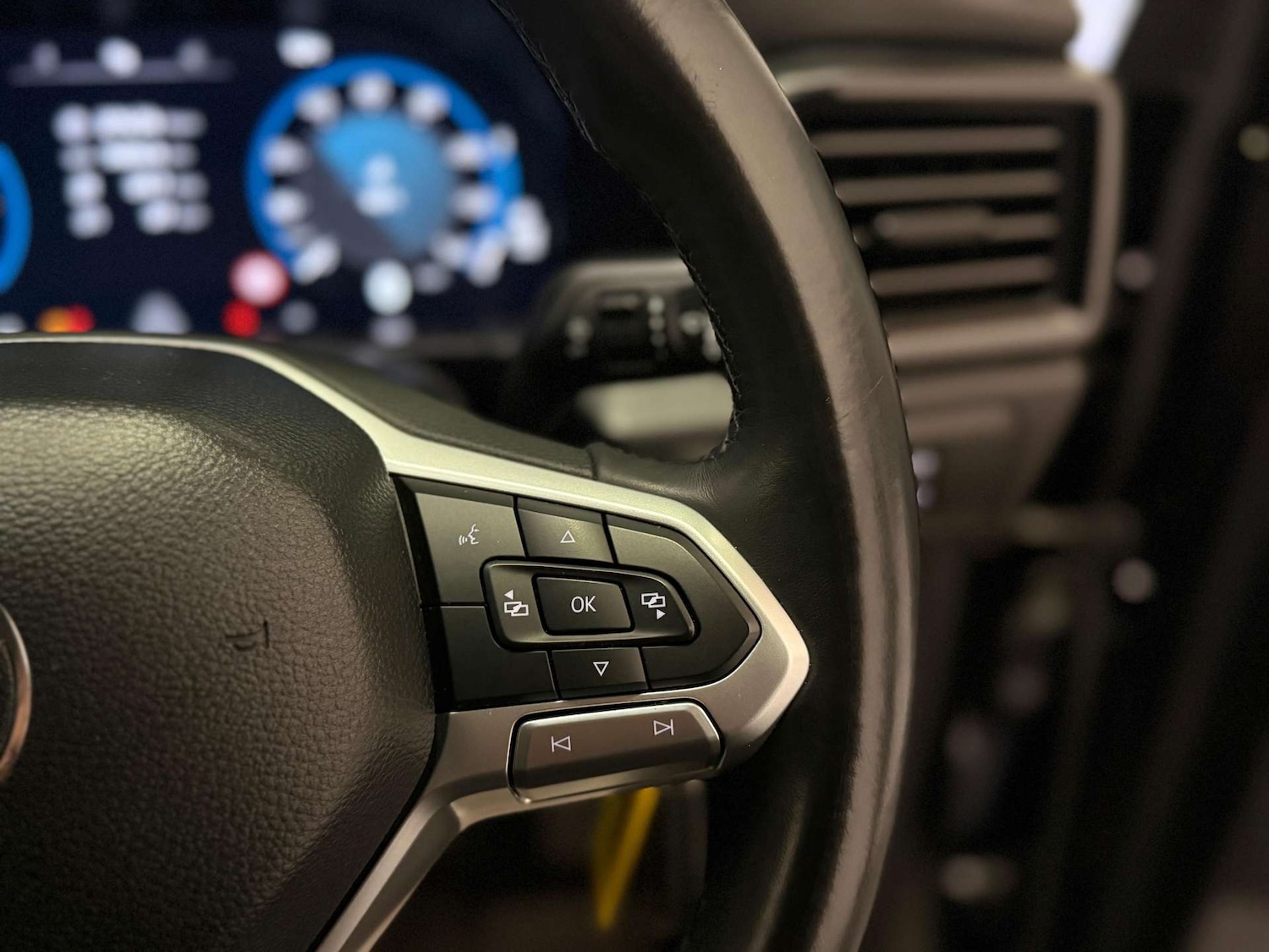 Used Volkswagen Amarok 2024 for sale - 77778184: Photo 23