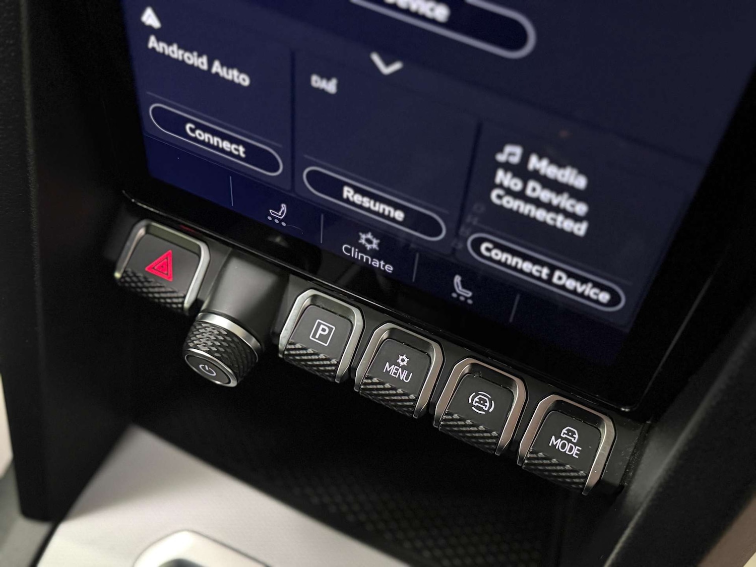 Used Volkswagen Amarok 2024 for sale - 77778184: Photo 26