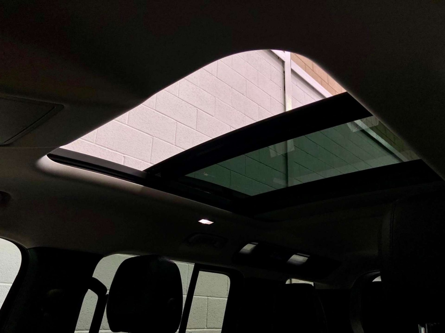 Used Land Rover Defender 2020 for sale - 77469881: Photo 23