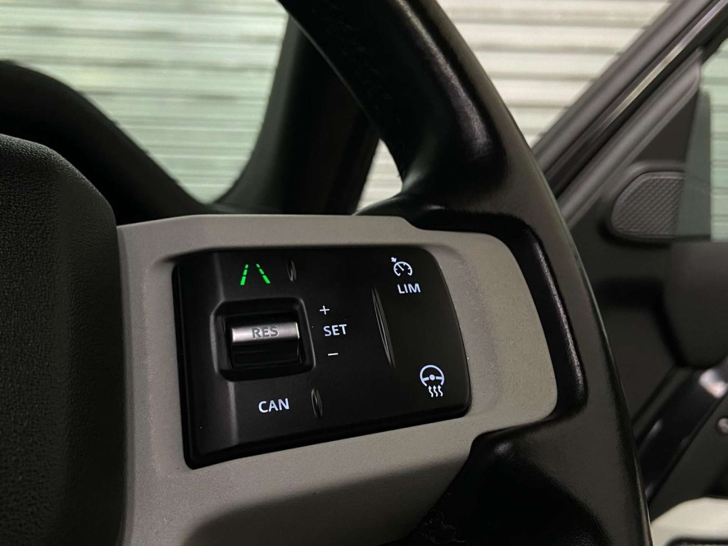 Used Land Rover Defender 2020 for sale - 77469881: Photo 27