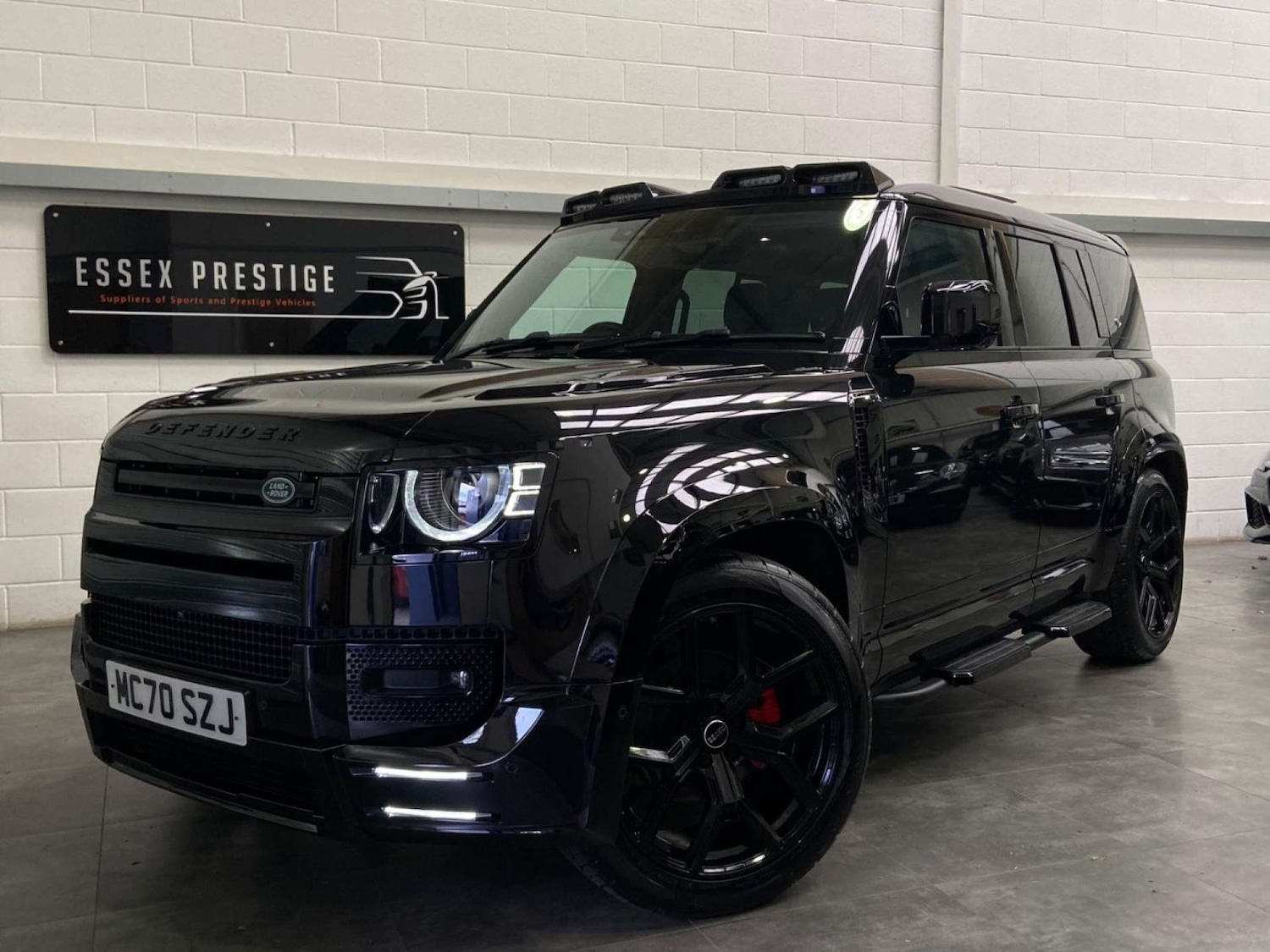 Used Land Rover Defender 2020 for sale - 77469881: Photo 9