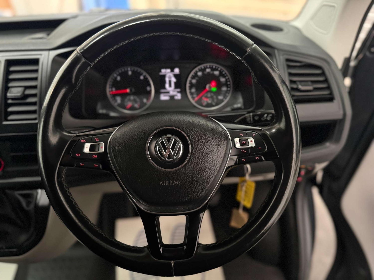 Used Volkswagen Transporter 2018 for sale - 78039566: Photo 10