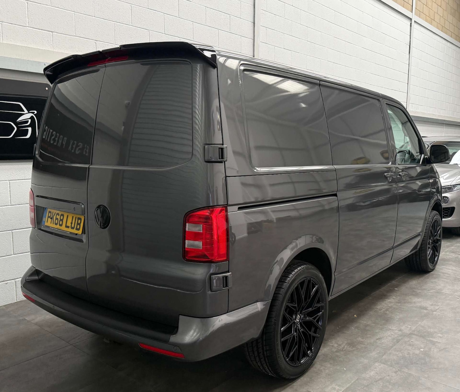 Used Volkswagen Transporter 2018 for sale - 78039566: Photo 5