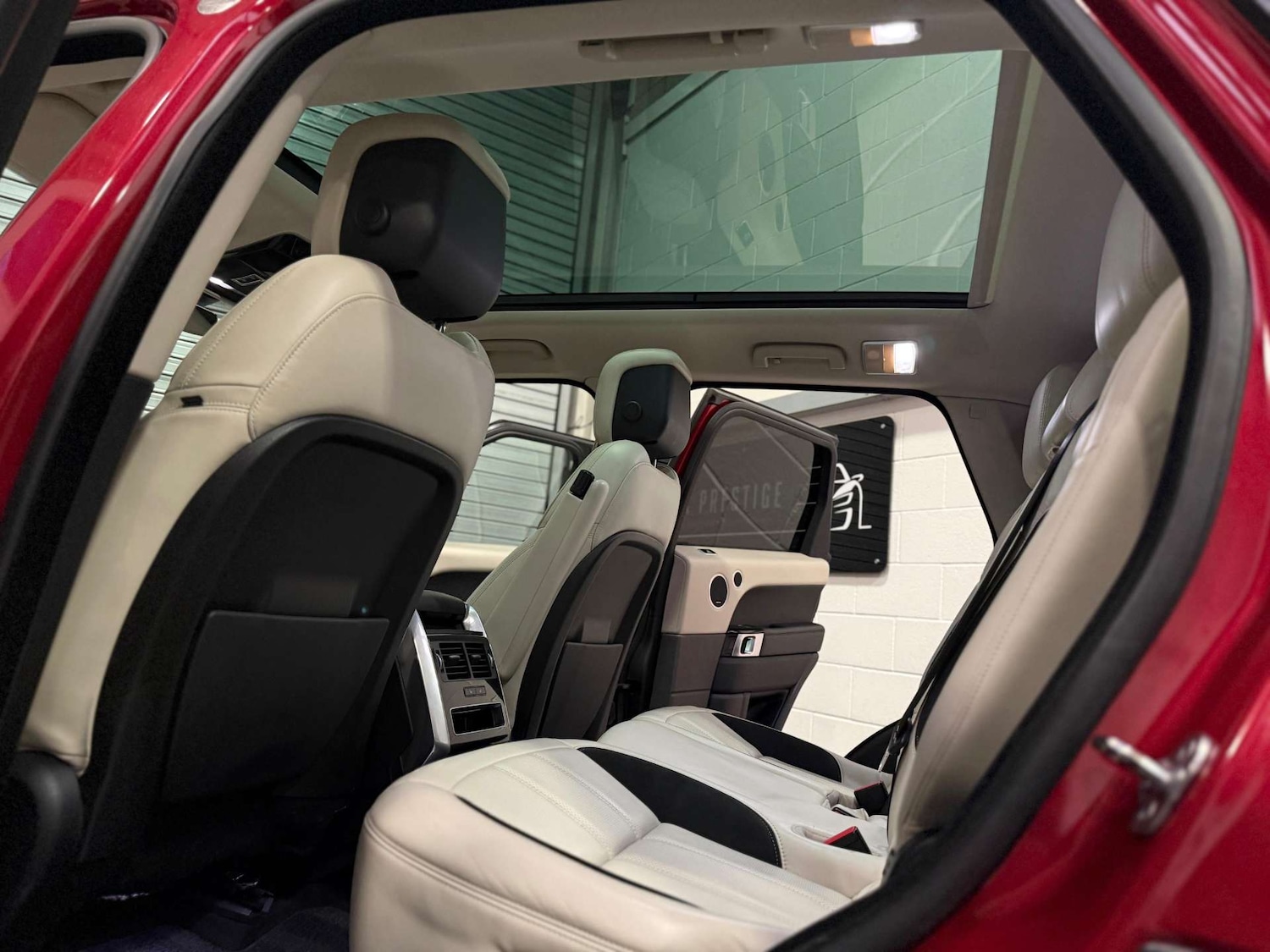 Used Land Rover Range Rover Sport 2018 for sale - 76344991: Photo 21
