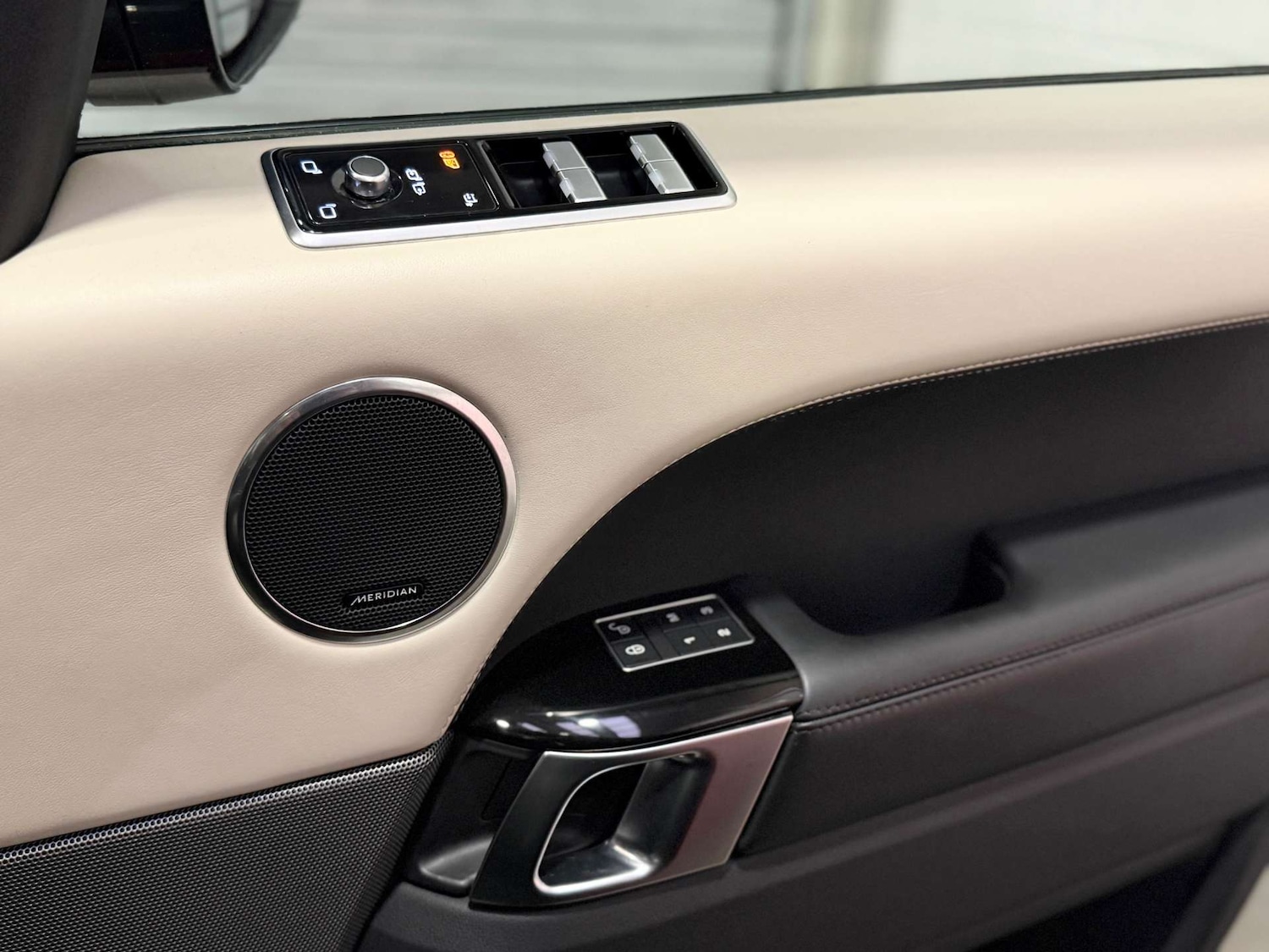 Used Land Rover Range Rover Sport 2018 for sale - 76344991: Photo 23
