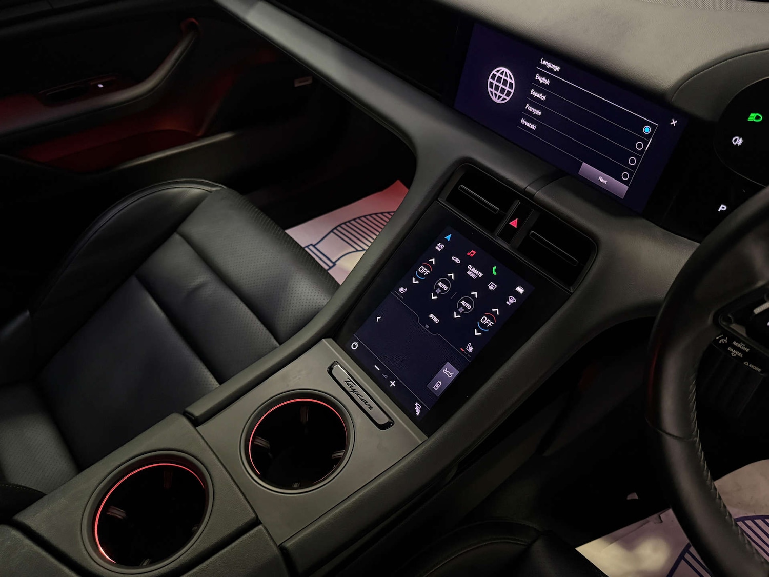 Used Porsche Taycan 2022 for sale - 76977384: Photo 25