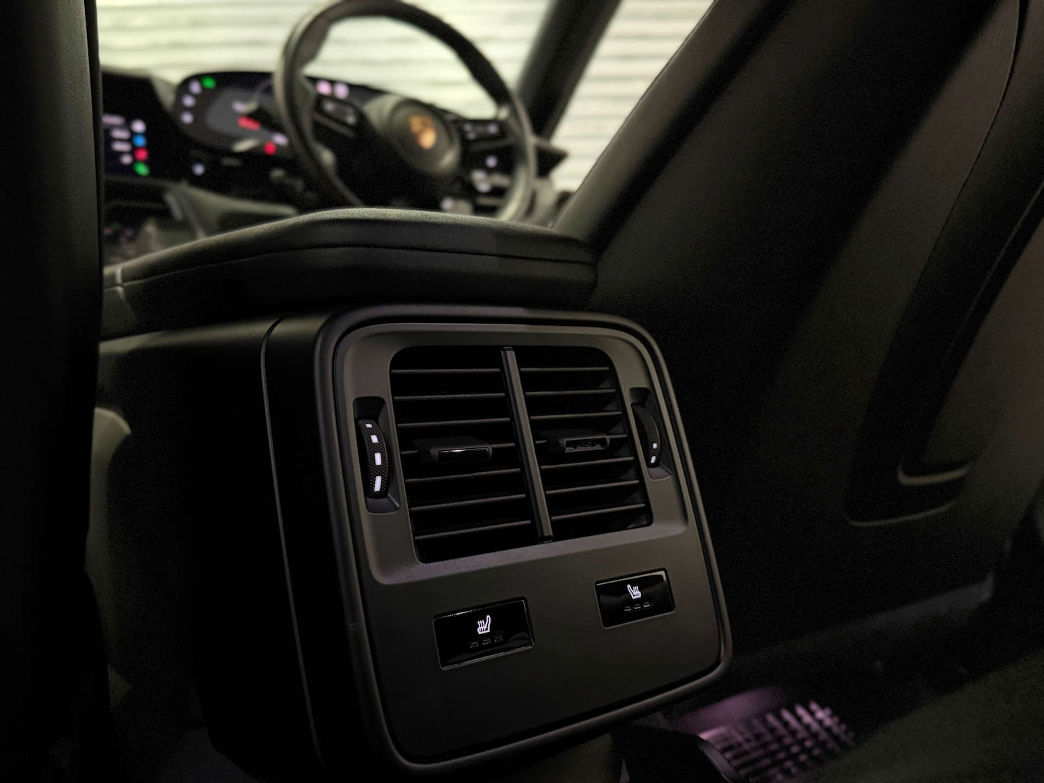 Used Porsche Taycan 2022 for sale - 76977384: Photo 28