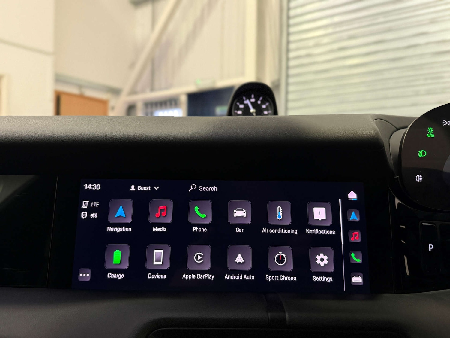 Used Porsche Taycan 2022 for sale - 76977384: Photo 29