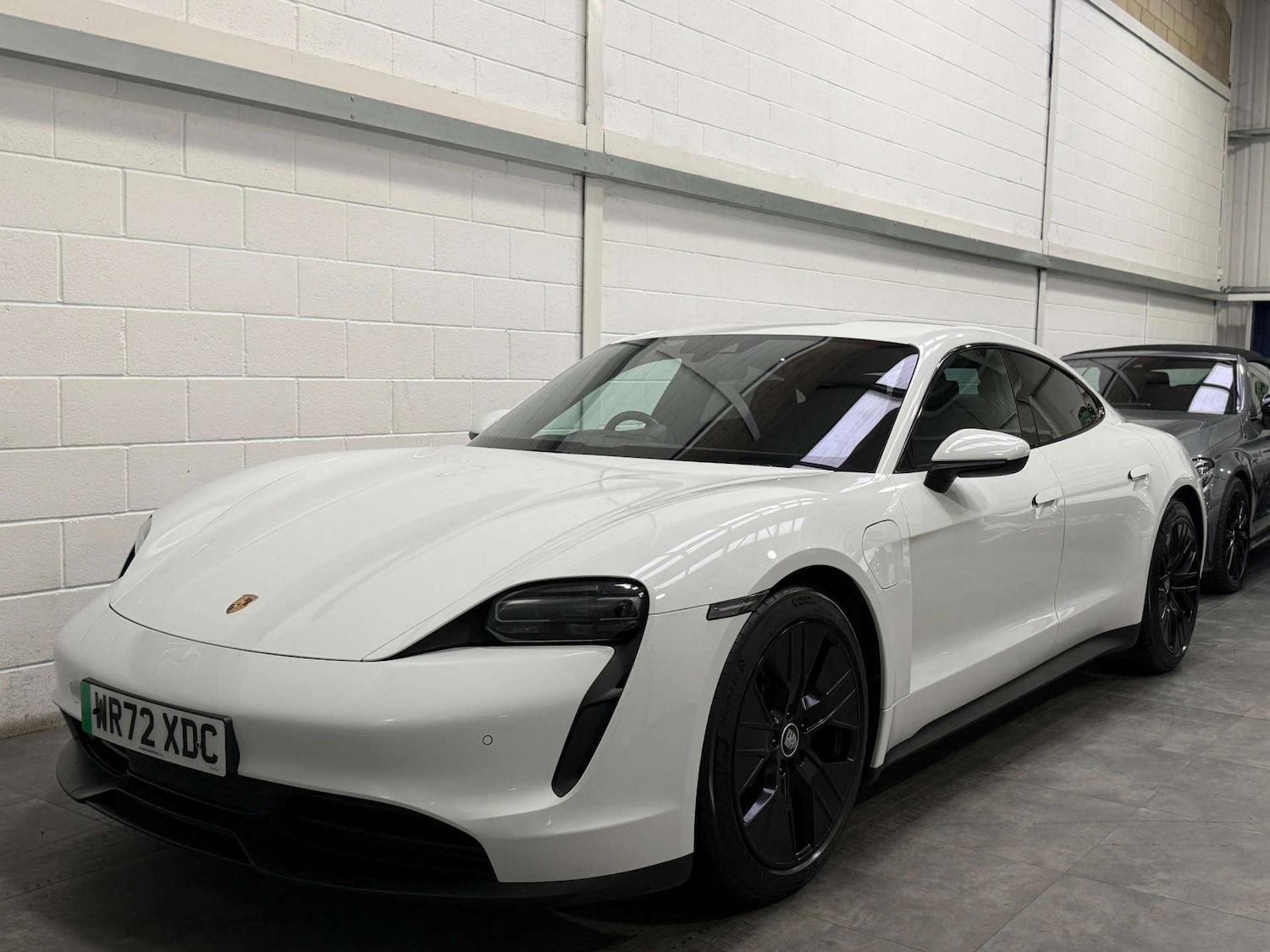 Used Porsche Taycan 2022 for sale - 76977384: Photo 3