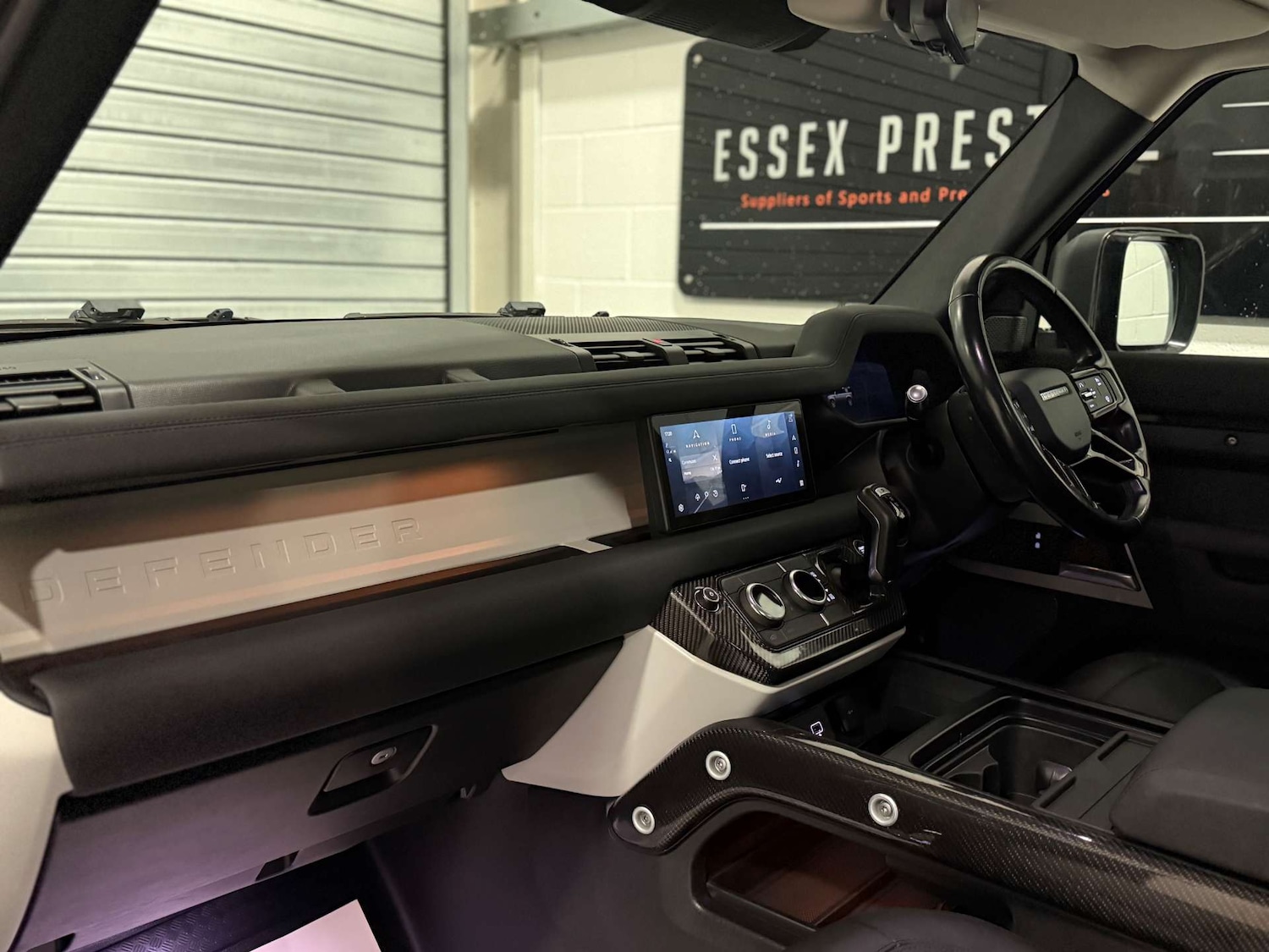 Used Land Rover Defender 2021 for sale - 77201549: Photo 16