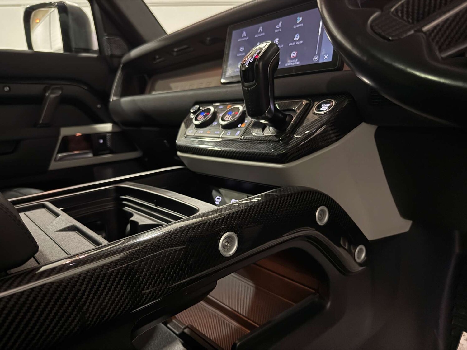 Used Land Rover Defender 2021 for sale - 77201549: Photo 22