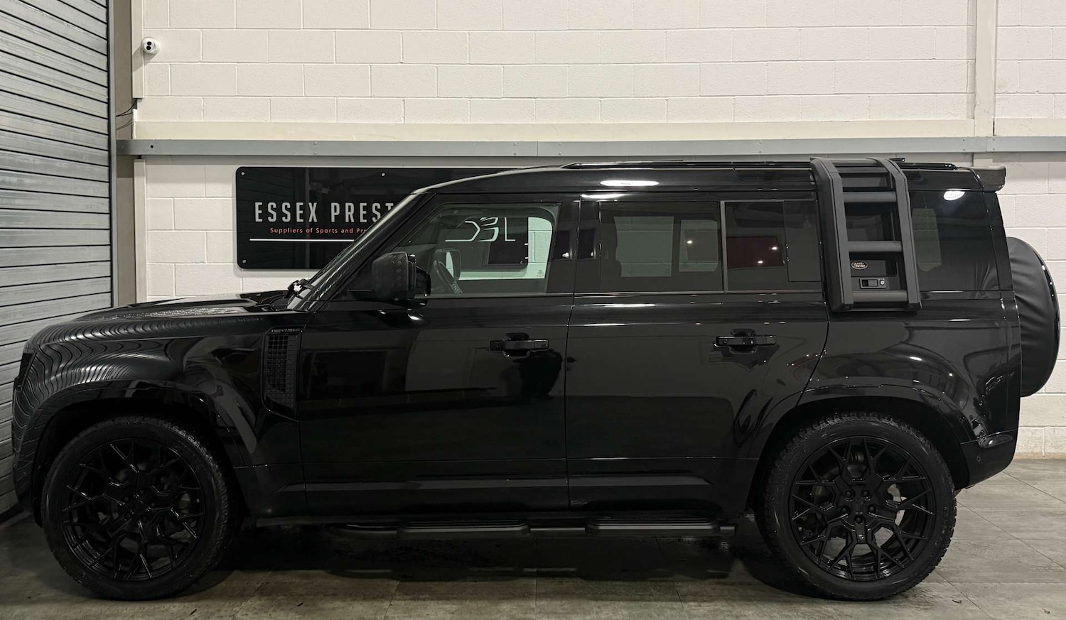 Used Land Rover Defender 2021 for sale - 77201549: Photo 5