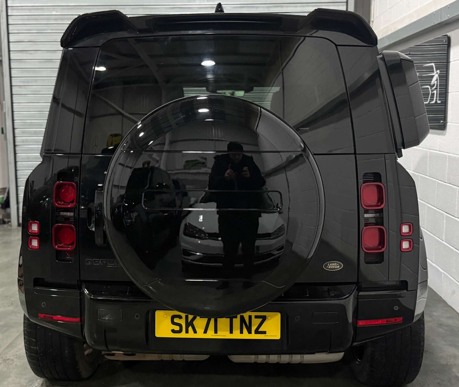 Used Land Rover Defender 2021 for sale - 77201549: Photo 7