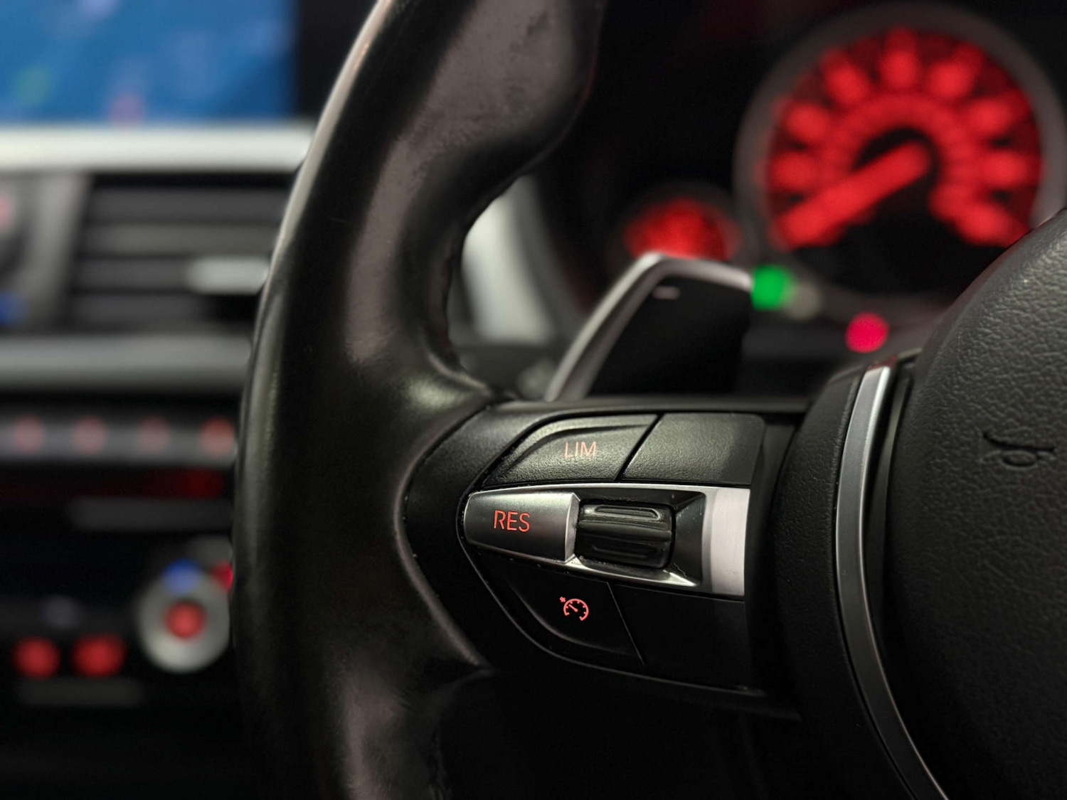 Used BMW 3 Series 2018 for sale - 77669289: Photo 26