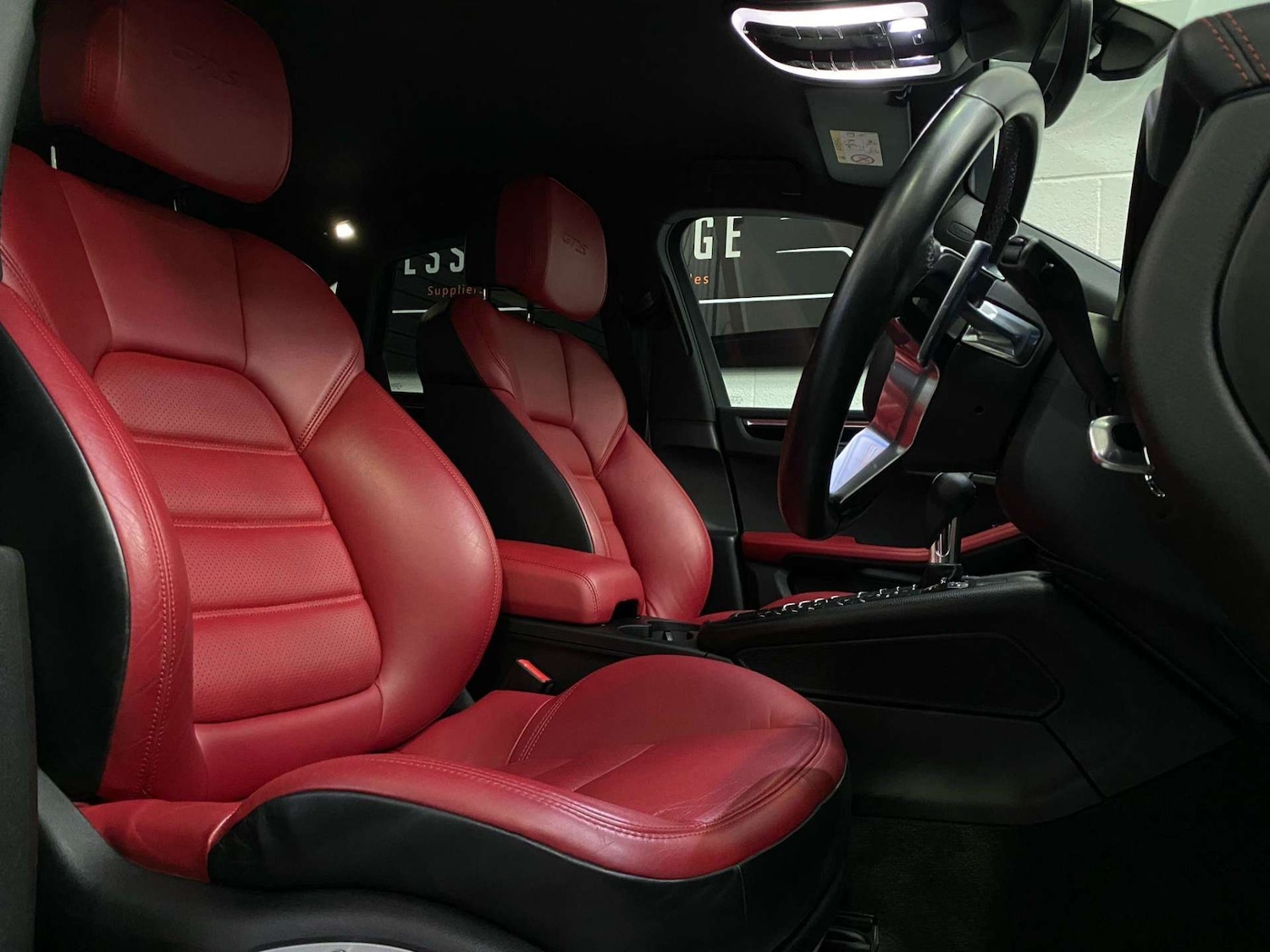 Used Porsche Macan 2017 for sale - 77406154: Photo 16