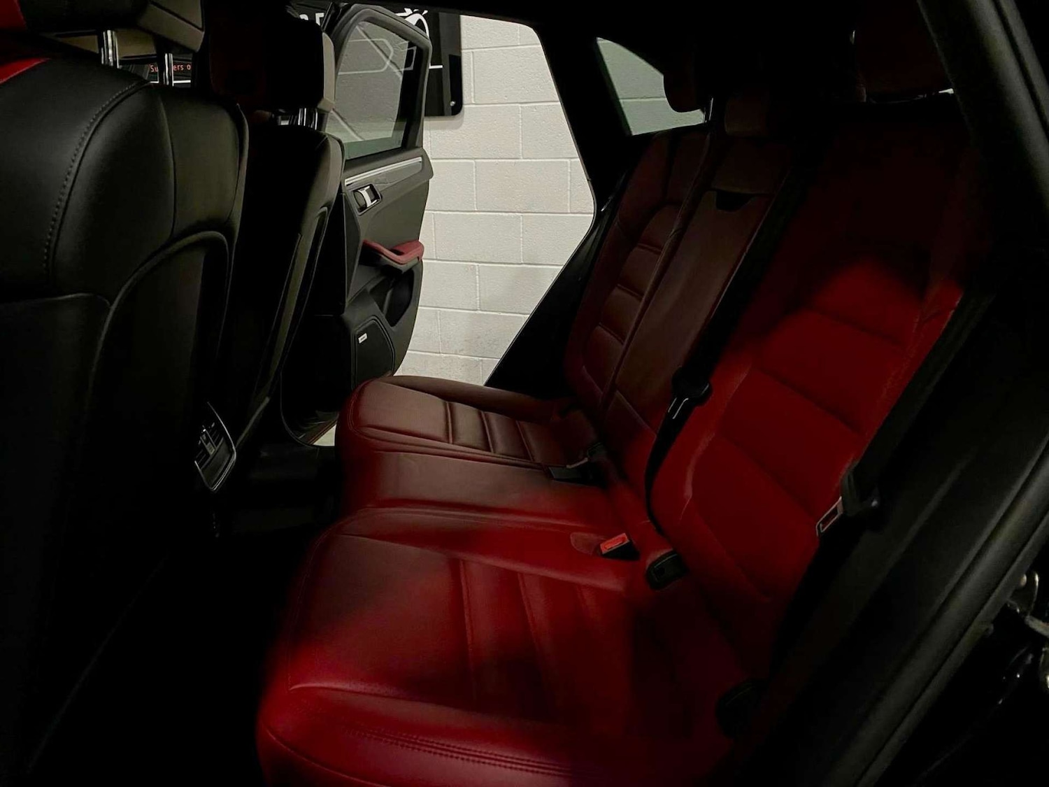 Used Porsche Macan 2017 for sale - 77406154: Photo 19