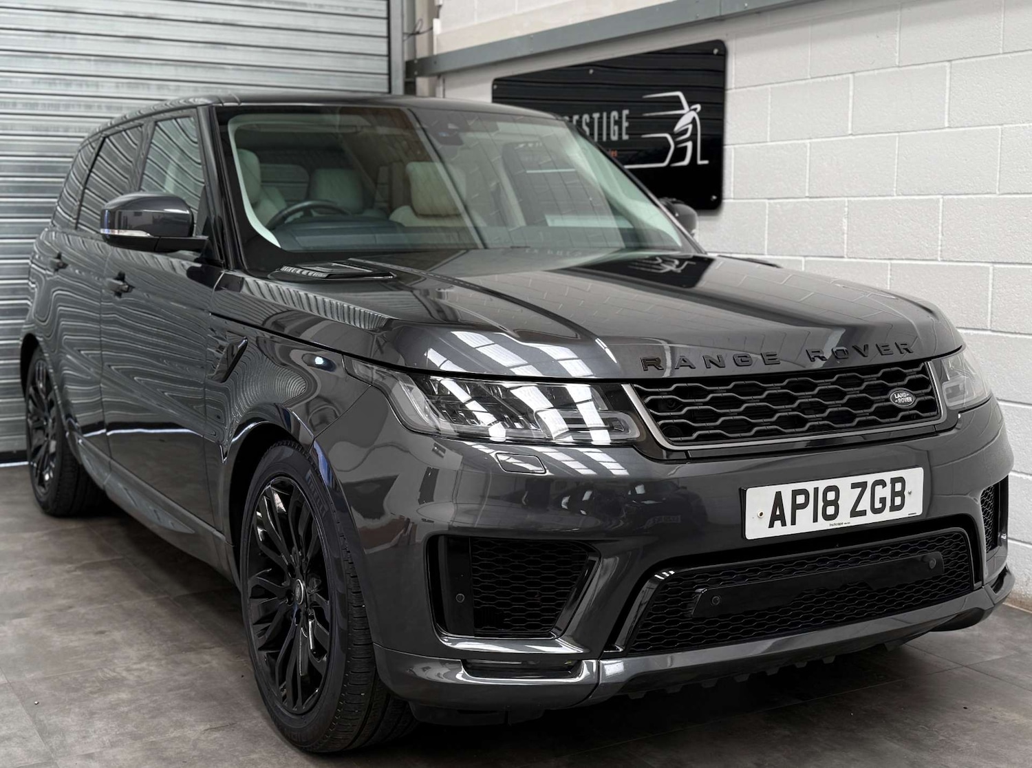 Used Land Rover Range Rover Sport 2018 for sale - 76345009: Photo 1