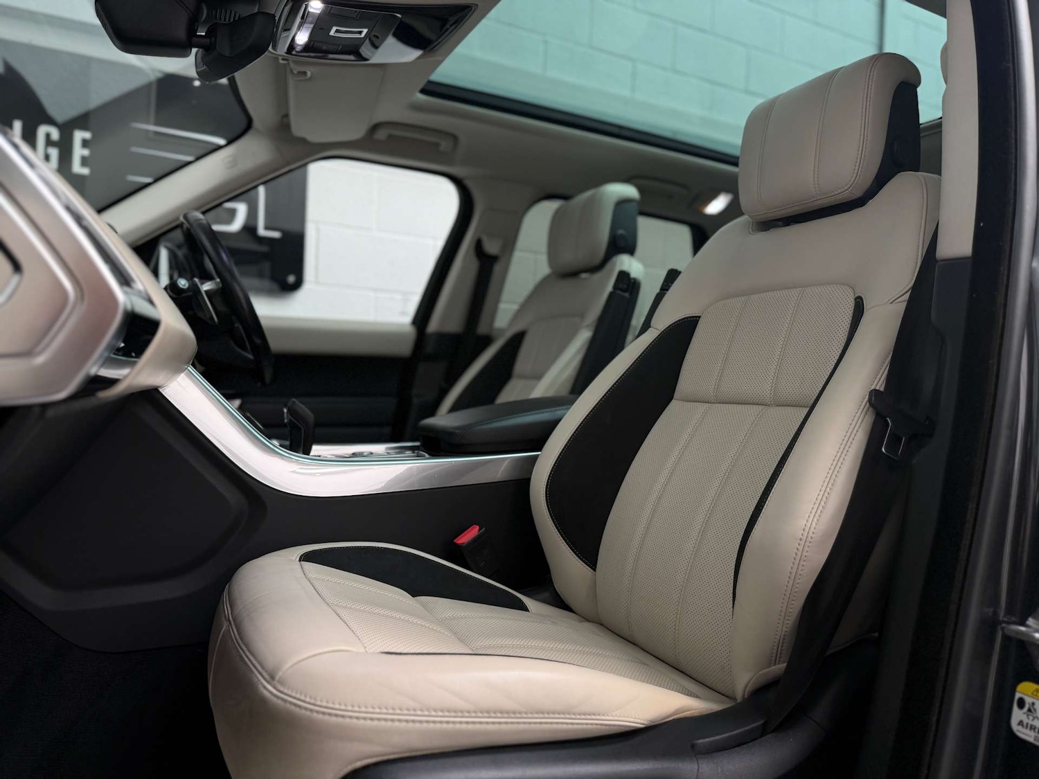 Used Land Rover Range Rover Sport 2018 for sale - 76345009: Photo 17
