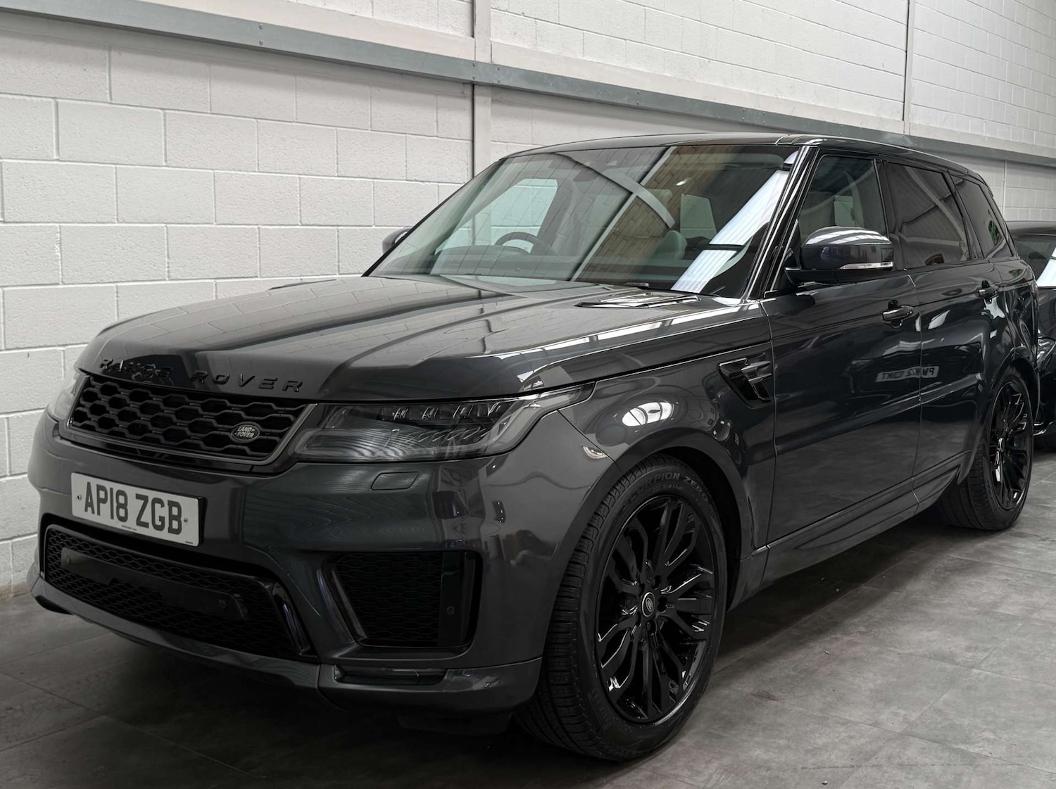 Used Land Rover Range Rover Sport 2018 for sale - 76345009: Photo 3