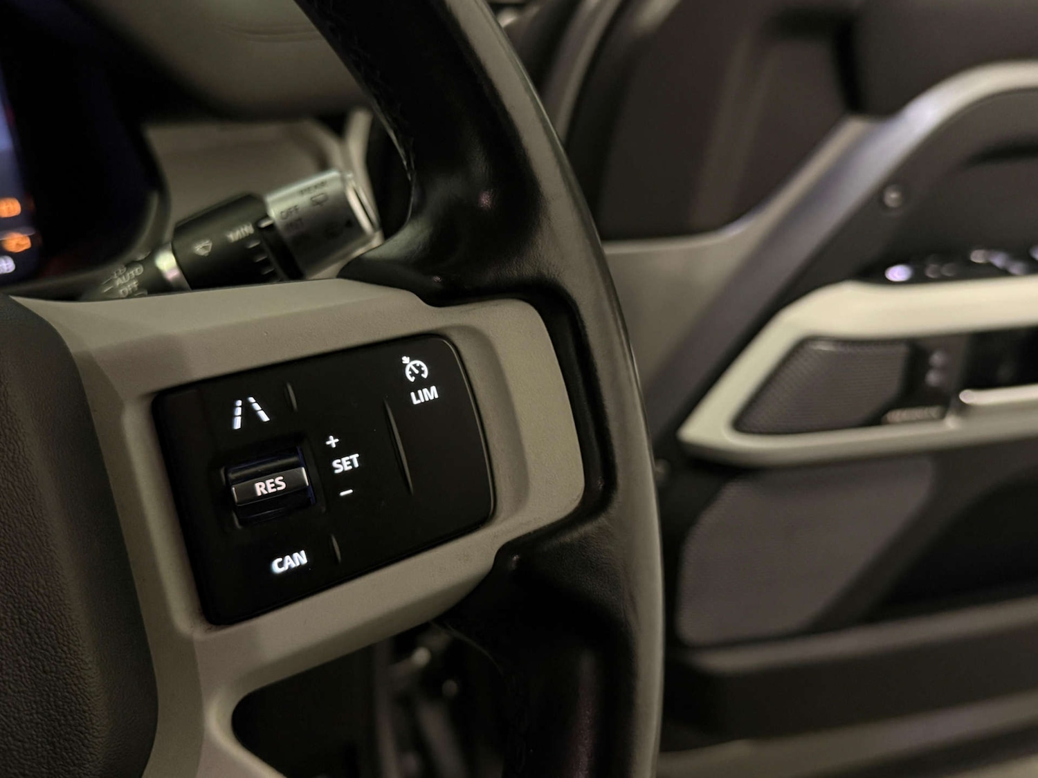 Used Land Rover Defender 2020 for sale - 78062323: Photo 22