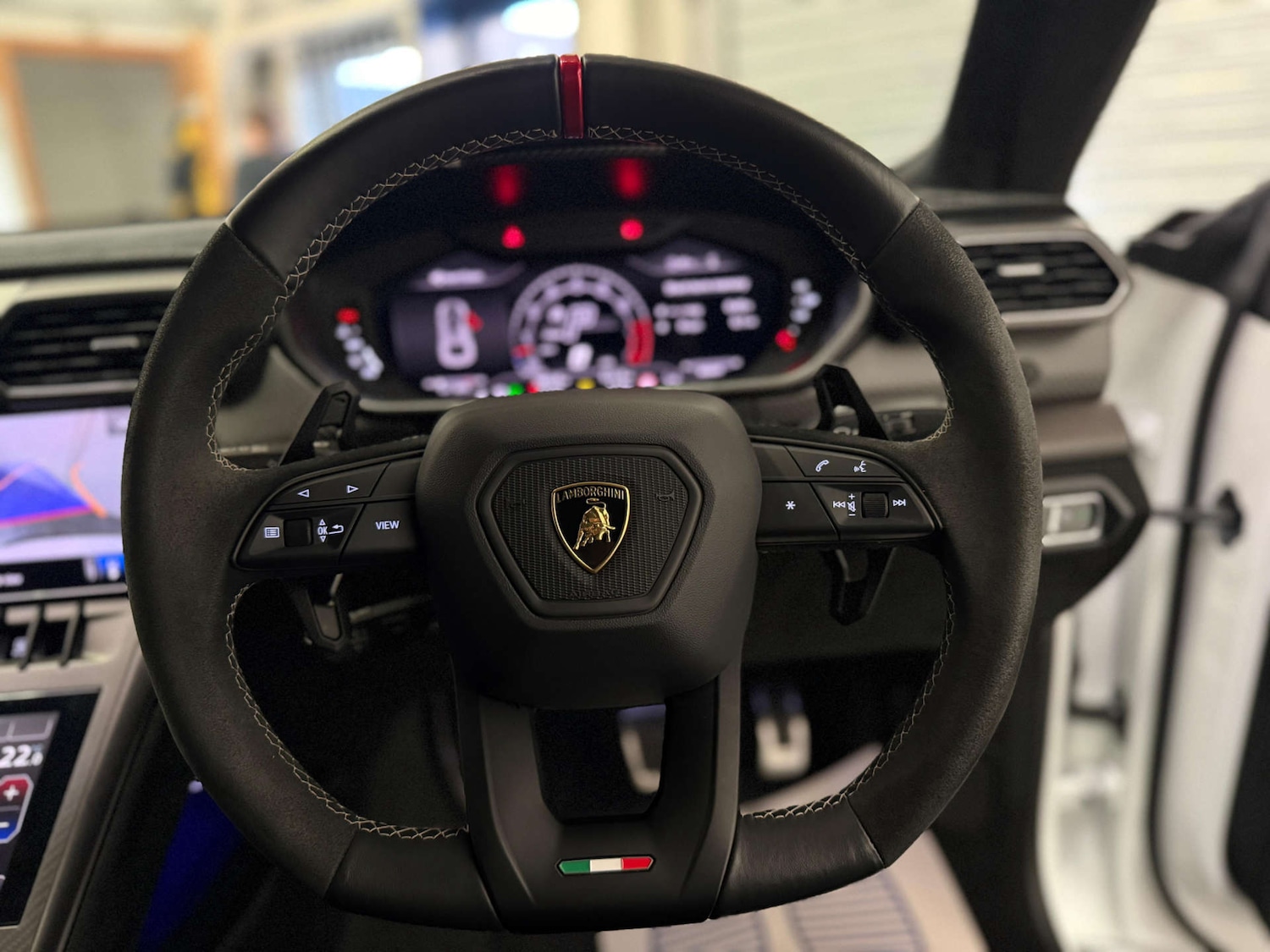 Used Lamborghini Urus 2024 for sale - 78125388: Photo 20