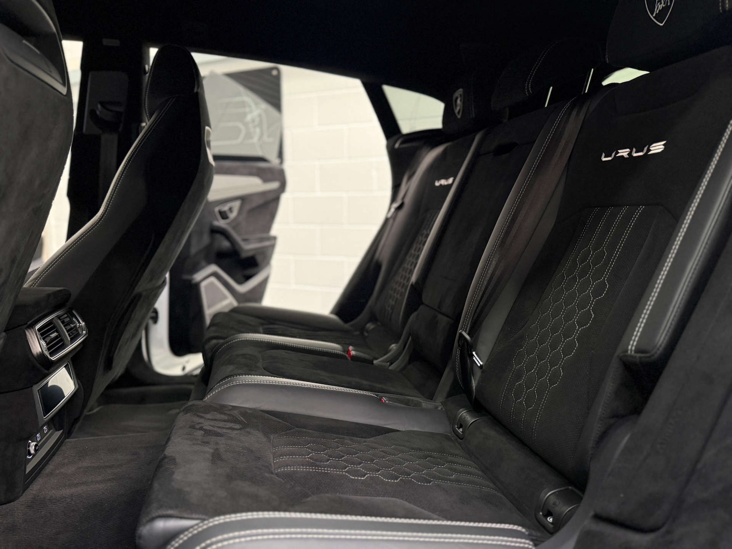 Used Lamborghini Urus 2024 for sale - 78125388: Photo 25