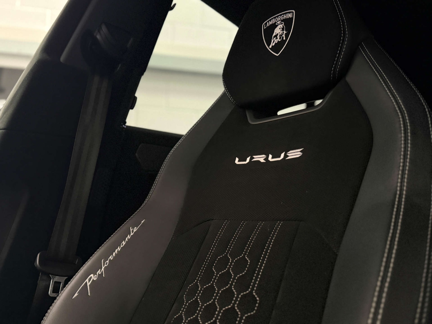 Used Lamborghini Urus 2024 for sale - 78125388: Photo 41