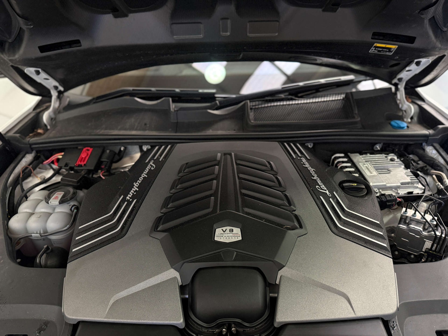 Used Lamborghini Urus 2024 for sale - 78125388: Photo 42