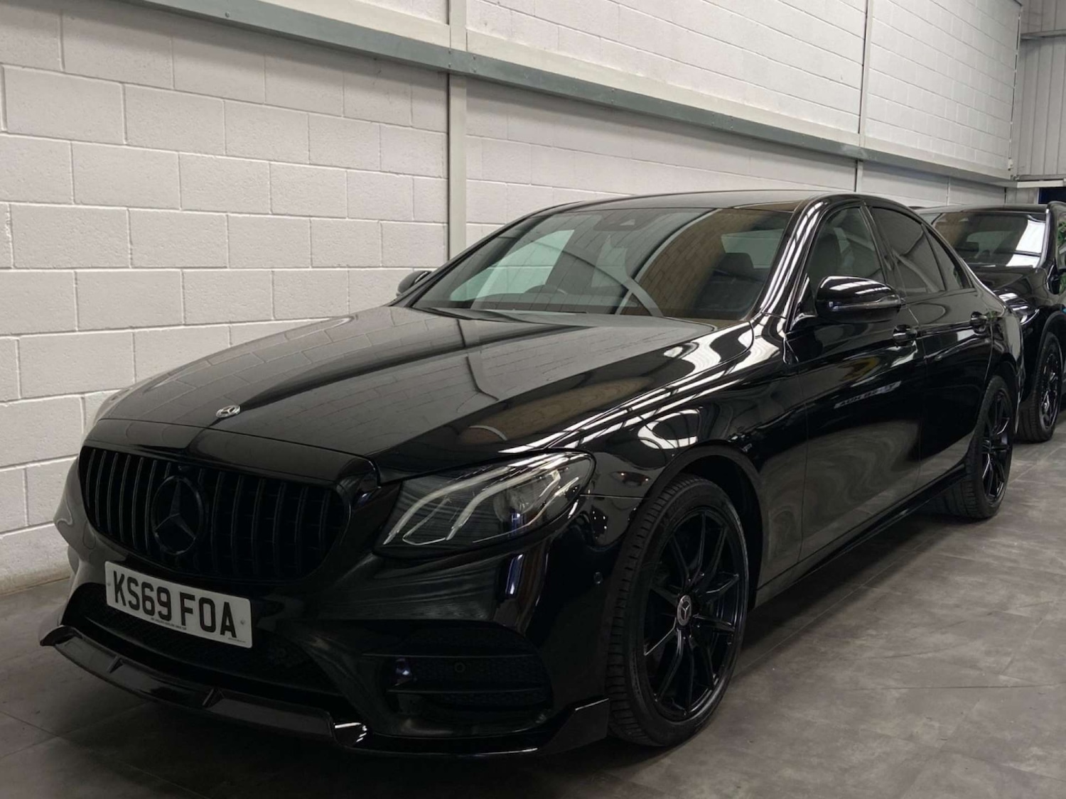 Used Mercedes-Benz E Class 2019 for sale - 76863468: Photo 3