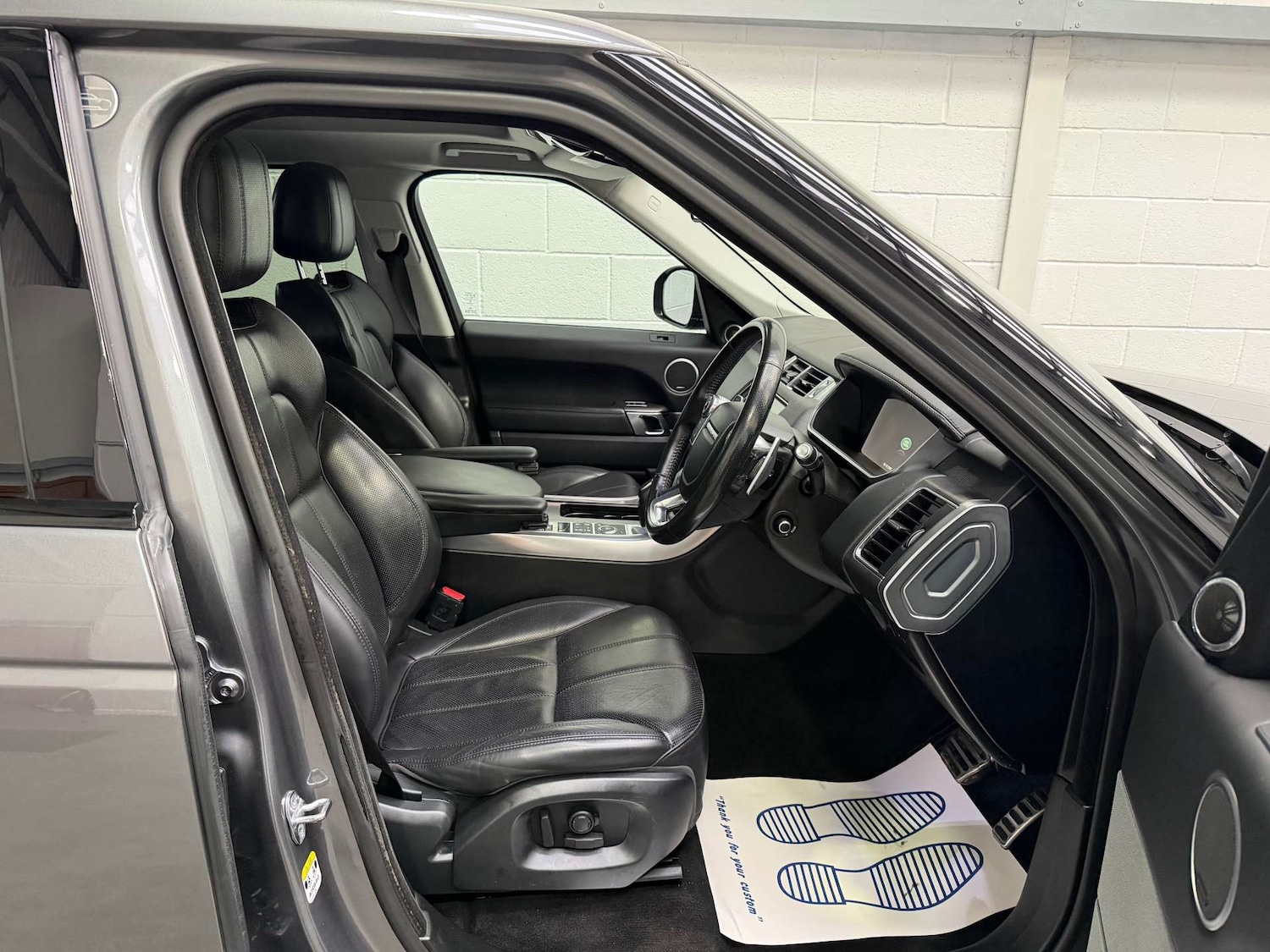 Used Land Rover Range Rover Sport 2016 for sale - 76836475: Photo 10