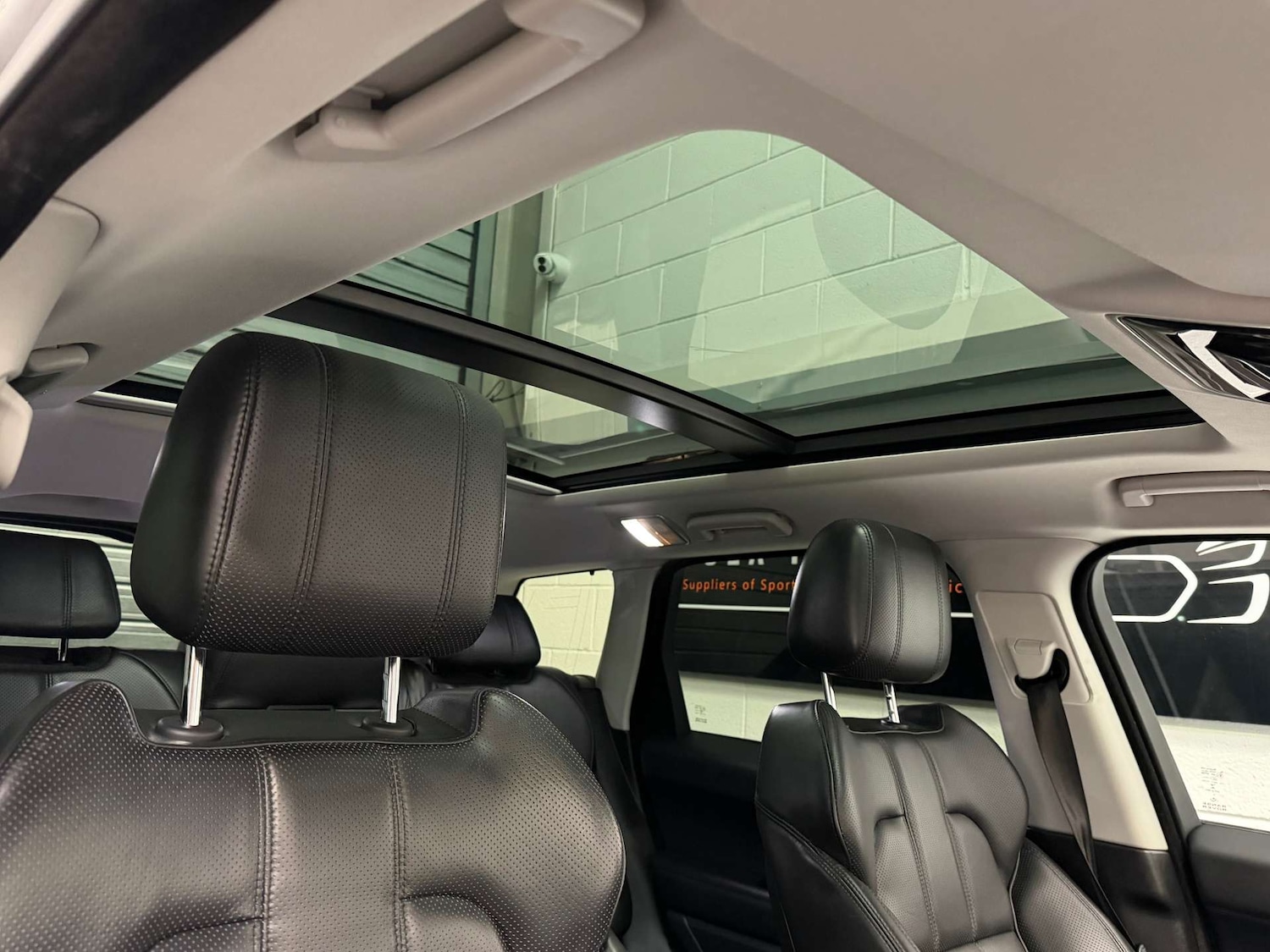 Used Land Rover Range Rover Sport 2016 for sale - 76836475: Photo 15