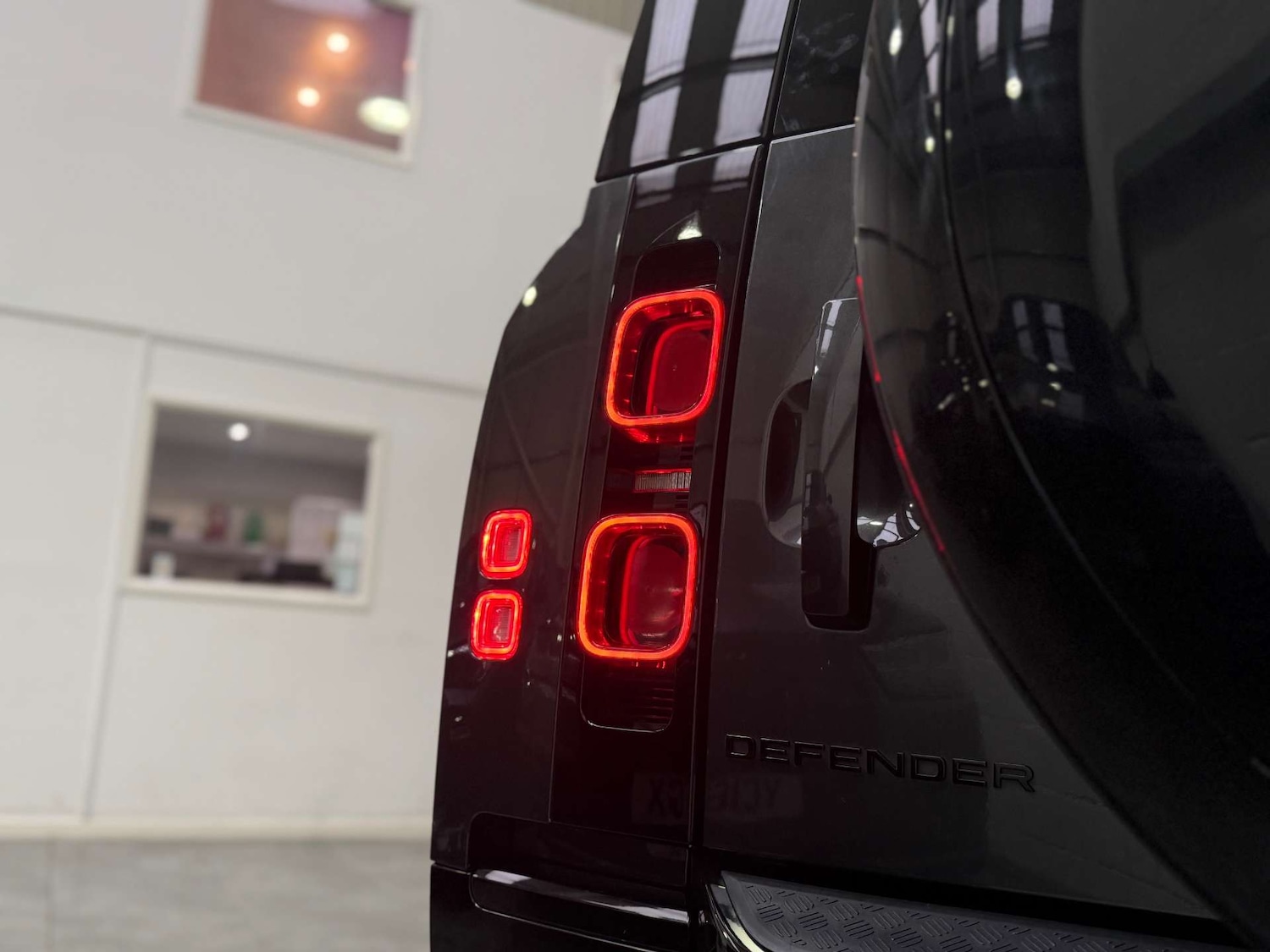 Used Land Rover Defender 2022 for sale - 76453780: Photo 10