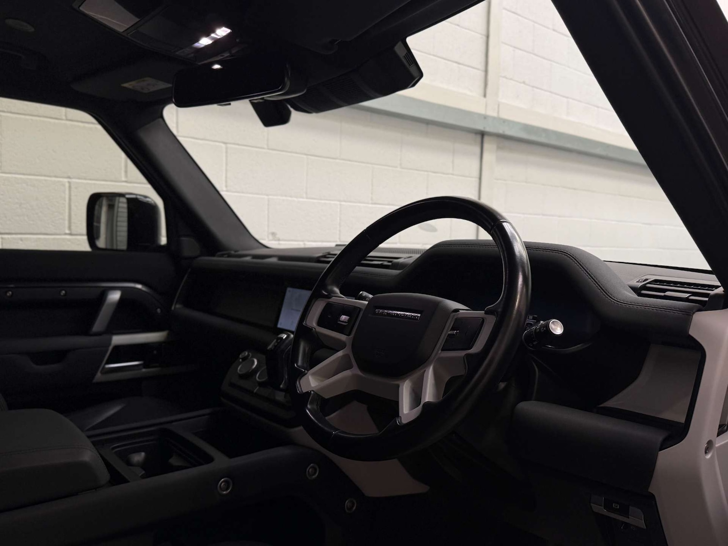 Used Land Rover Defender 2022 for sale - 76453780: Photo 14