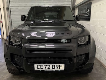 Used Land Rover Defender 2022 for sale - 76453780: Photo