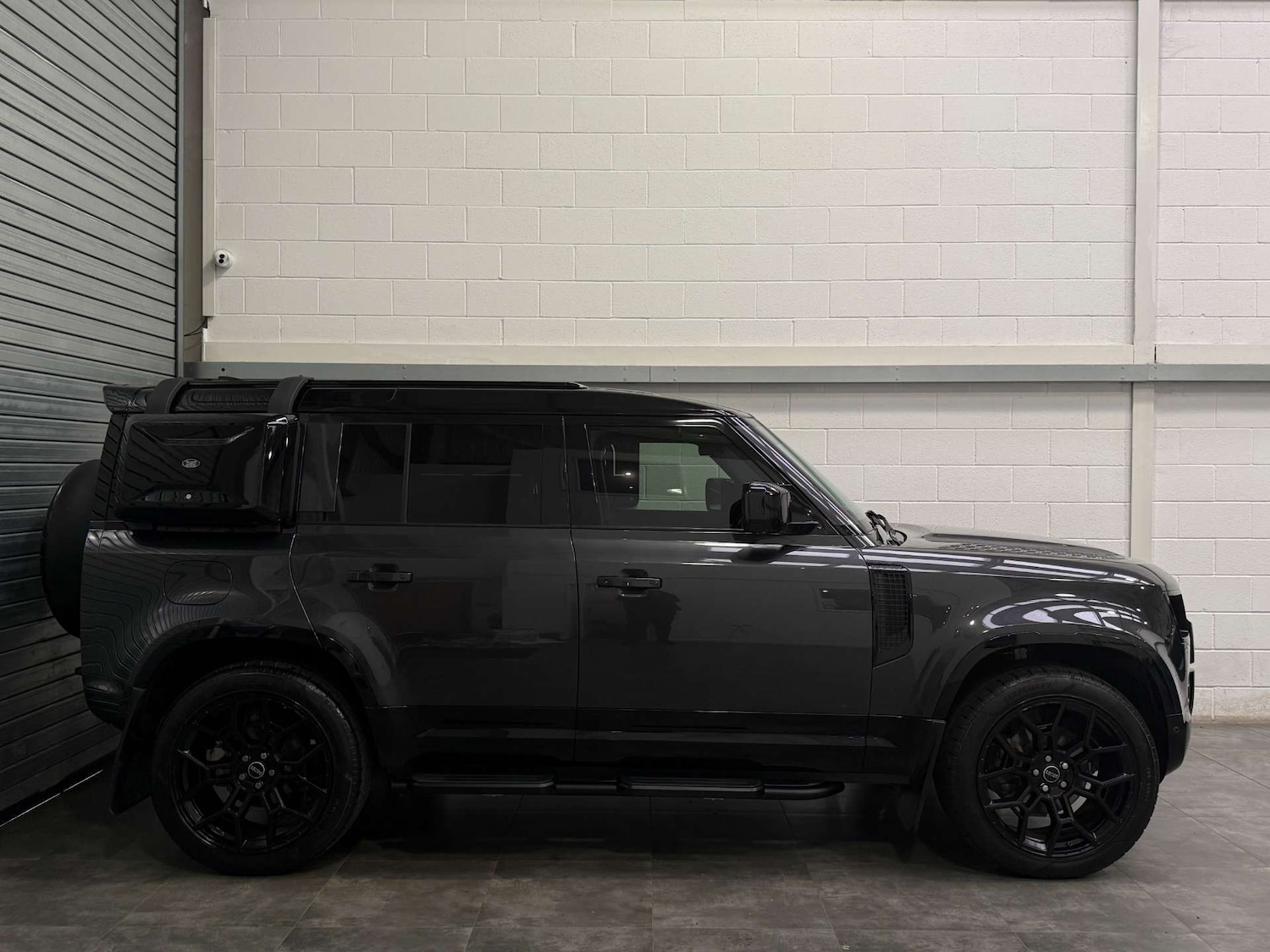 Used Land Rover Defender 2022 for sale - 76453780: Photo 5