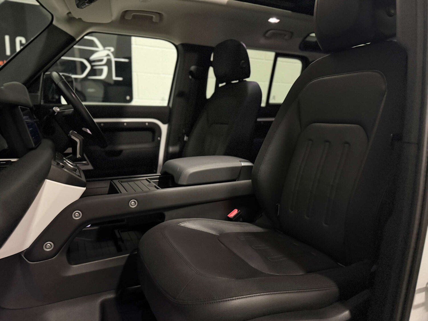 Used Land Rover Defender 2020 for sale - 77498246: Photo 18