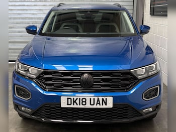 Used Volkswagen T-Roc 2018 for sale - 78510805: Photo