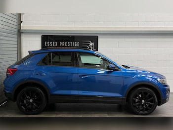Used Volkswagen T-Roc 2018 for sale - 78510805: Photo