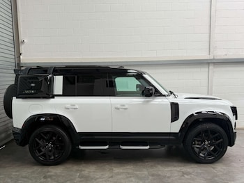 Used Land Rover Defender 2023 for sale - 79603570: Photo