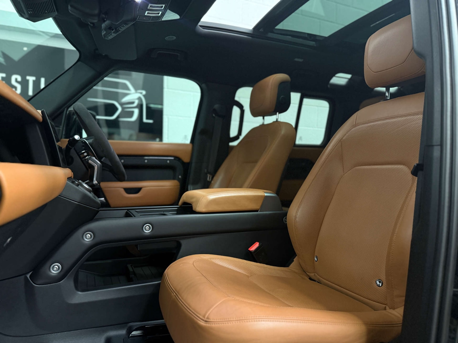 Used Land Rover Defender 2022 for sale - 77558189: Photo 16