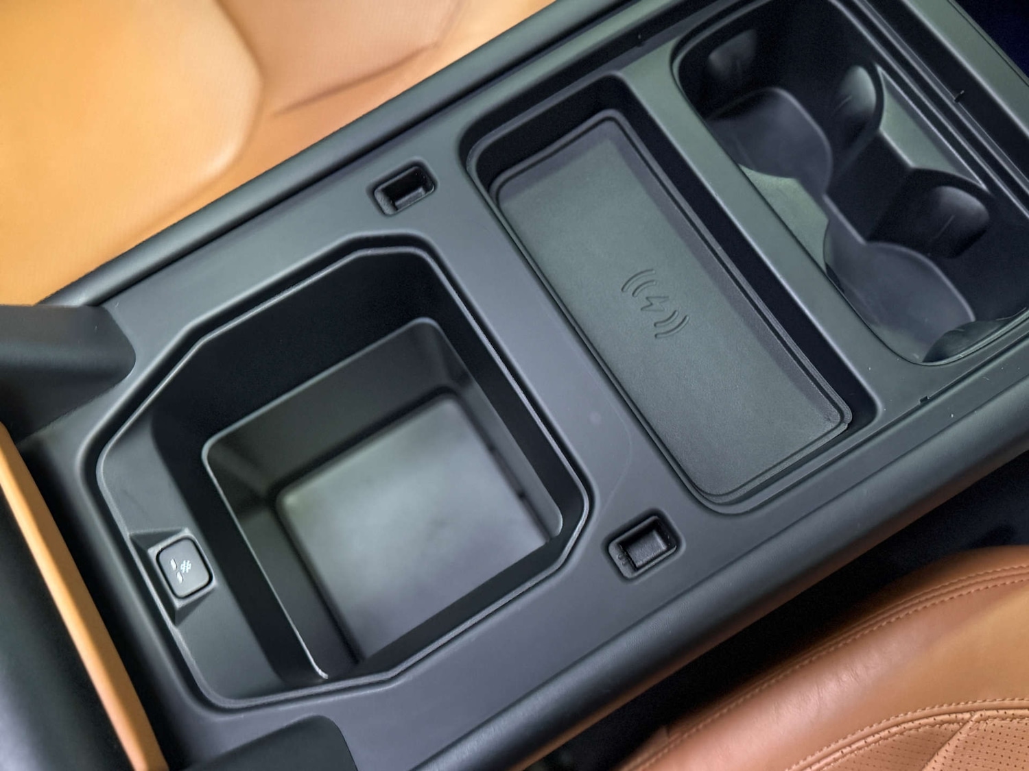 Used Land Rover Defender 2022 for sale - 77558189: Photo 23