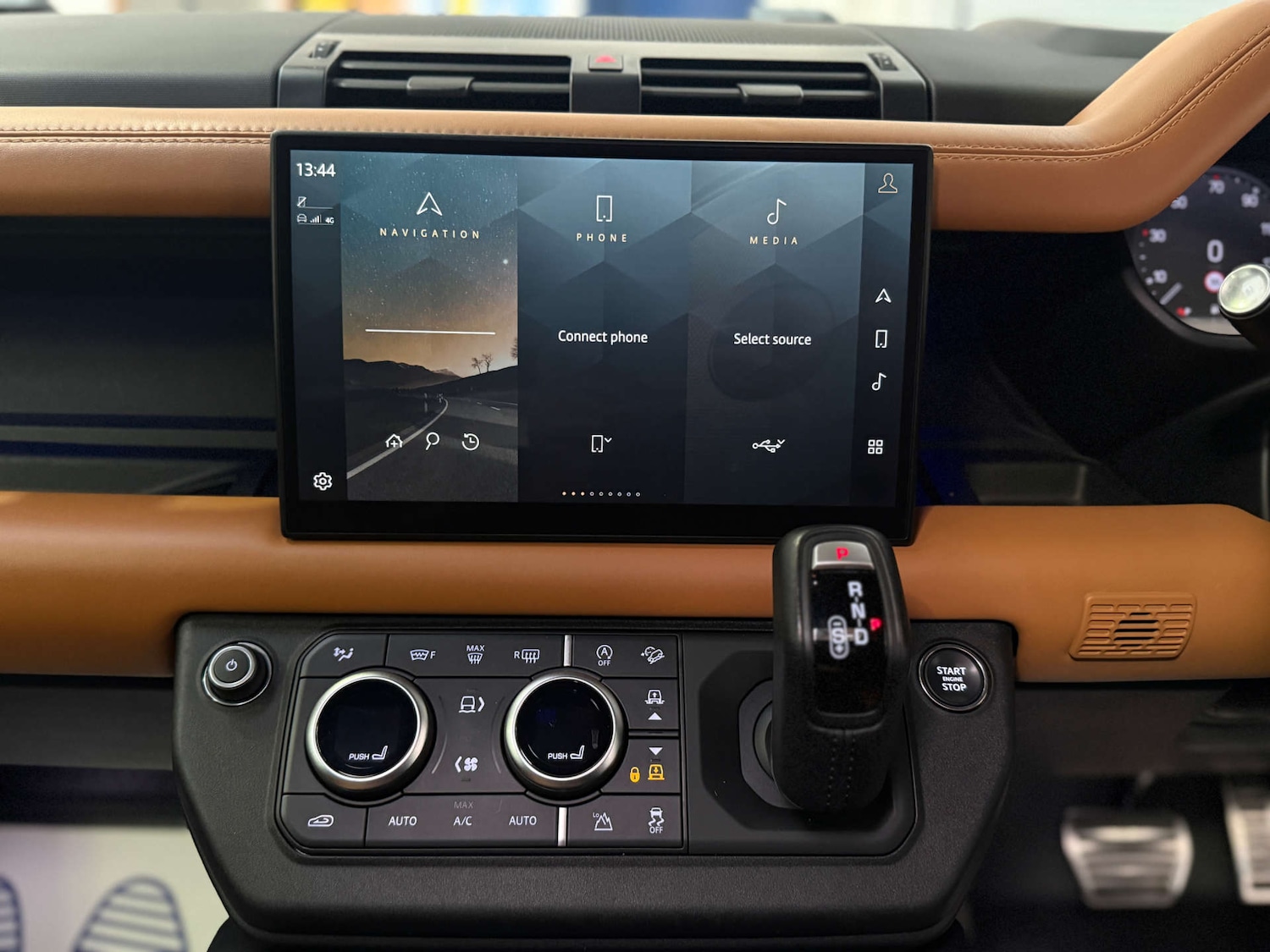 Used Land Rover Defender 2022 for sale - 77558189: Photo 27