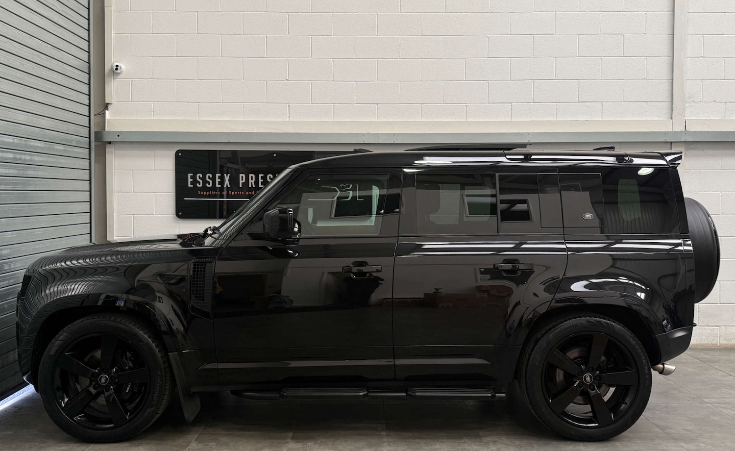 Used Land Rover Defender 2022 for sale - 77558189: Photo 4