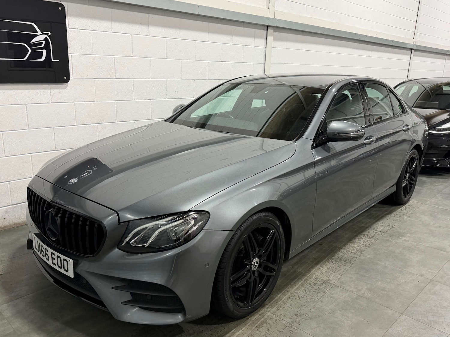 Used Mercedes-Benz E Class 2016 for sale - 76837449: Photo 2