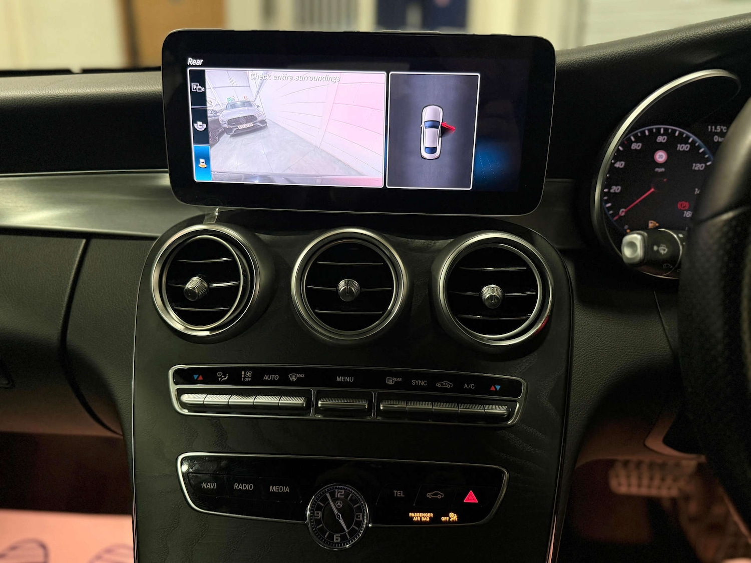 Used Mercedes-Benz C Class 2019 for sale - 76744013: Photo 17